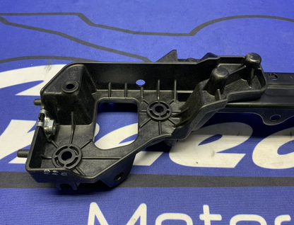 Yamaha Headlight Bracket YZF-R6 2017-2026 OEM BN6-84300-10-00