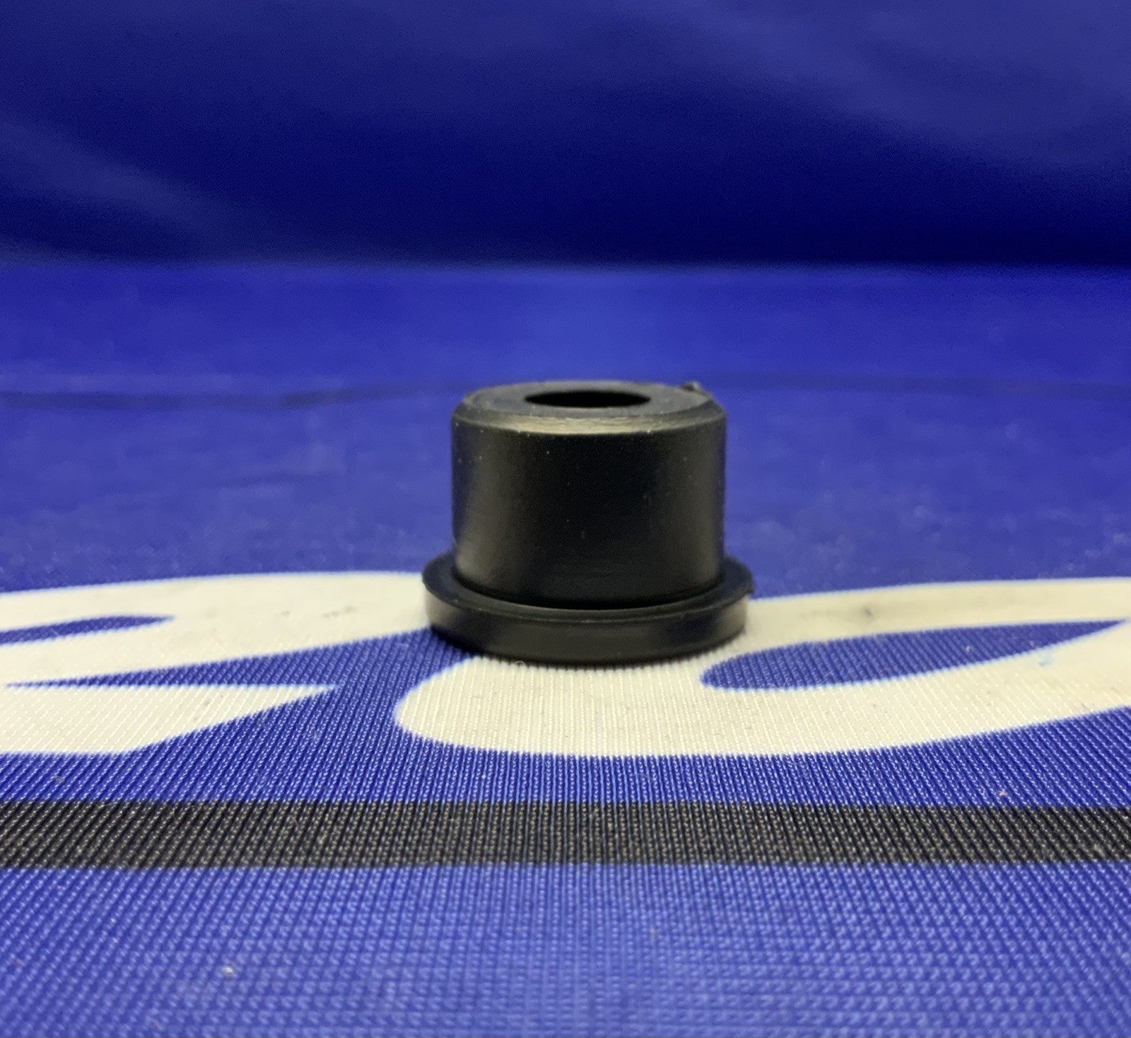 Yamaha Fuel Tank Mounting Damper YZF-R6 2006-2026 OEM 5VY-24181-00-00