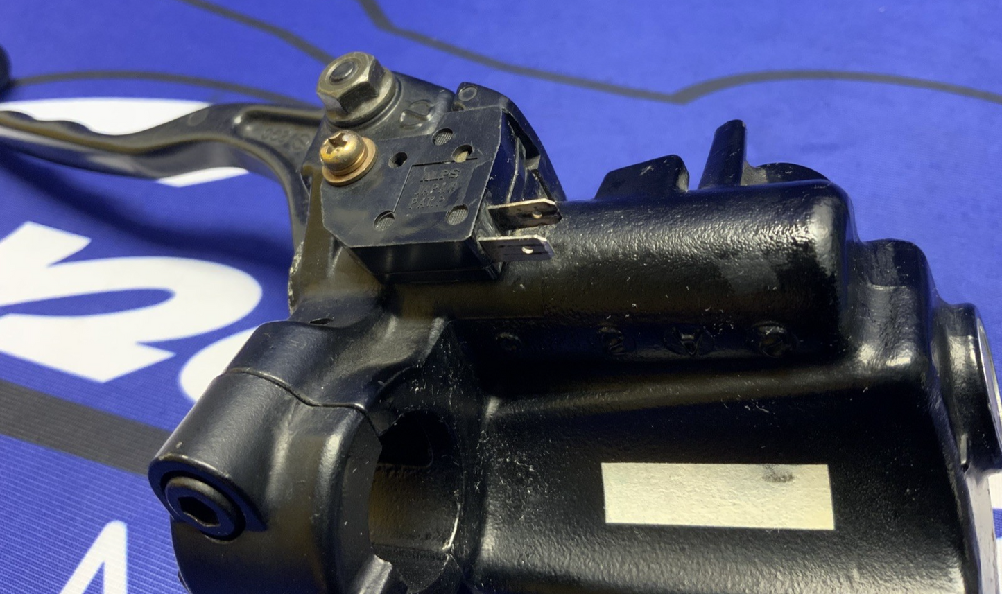 Kawasaki Front Brake Master Cylinder Ninja 1000RZX1000A 1986-1987 OEM 43015-1507