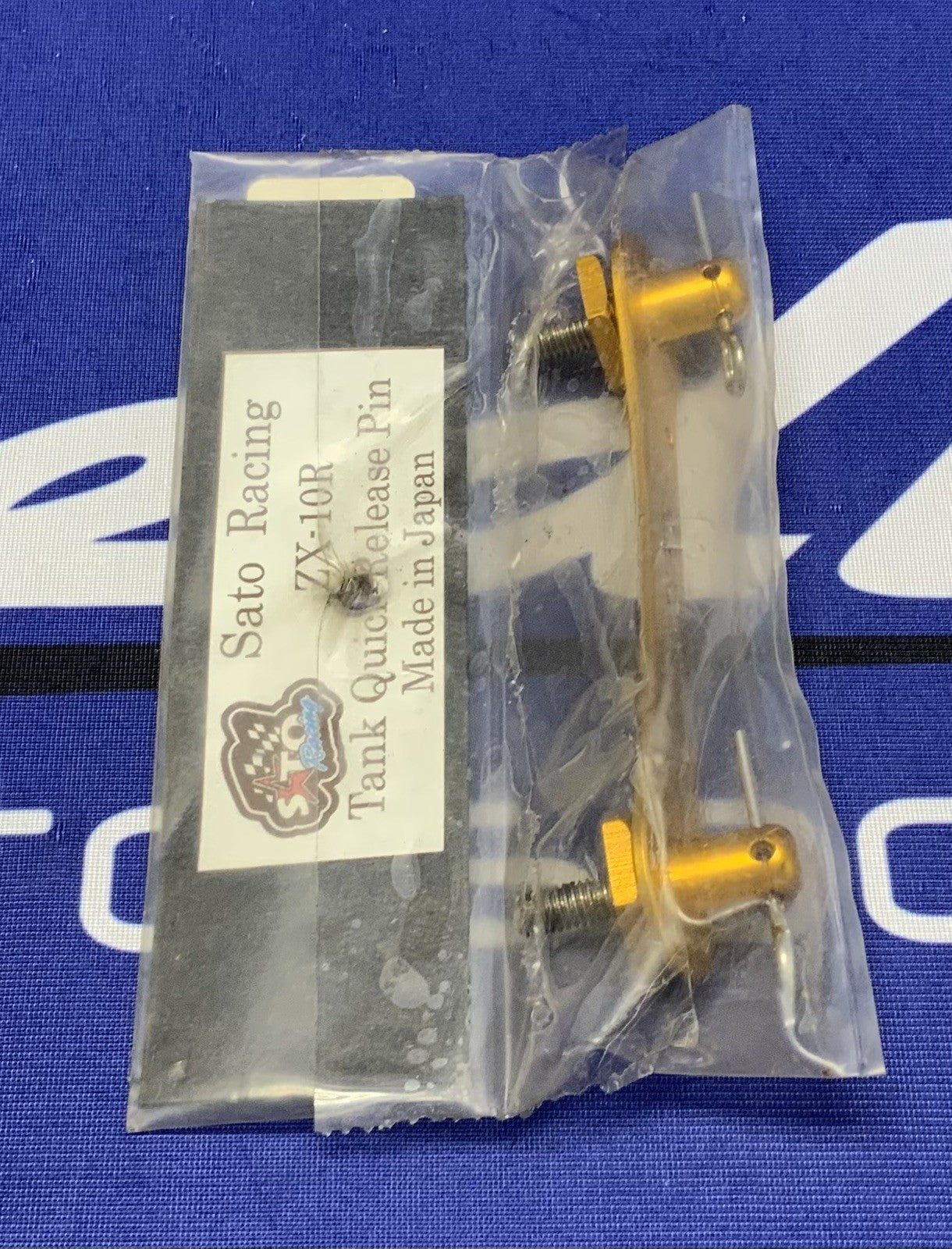 SatoRacing Quick Realese Tank Pin ZX-10 2004-2005 K-ZX10-GD