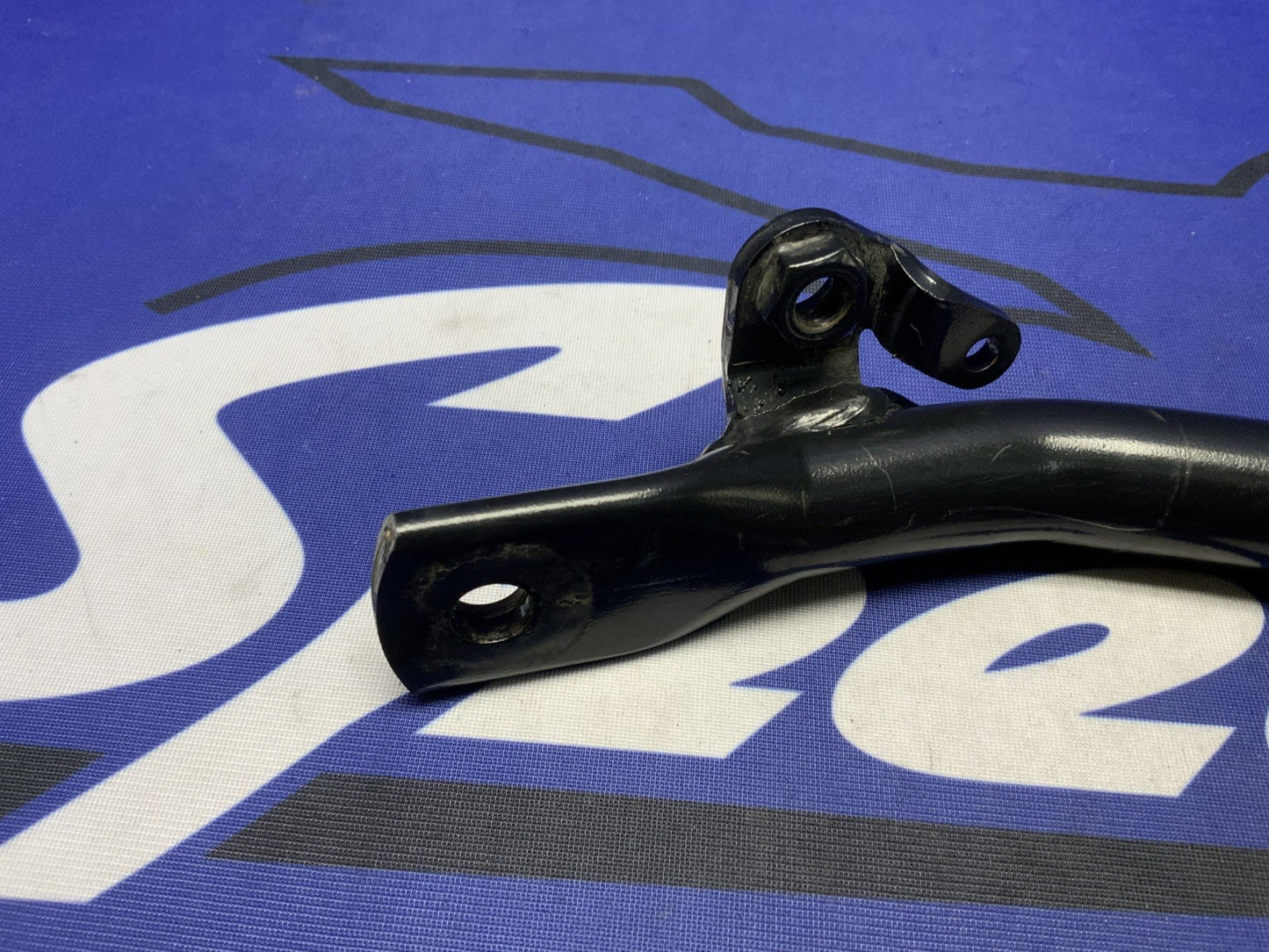 BMW Frame Rod Engine Support Set R1200 GS 2004-2013 OEM 46517707361, 46517705846