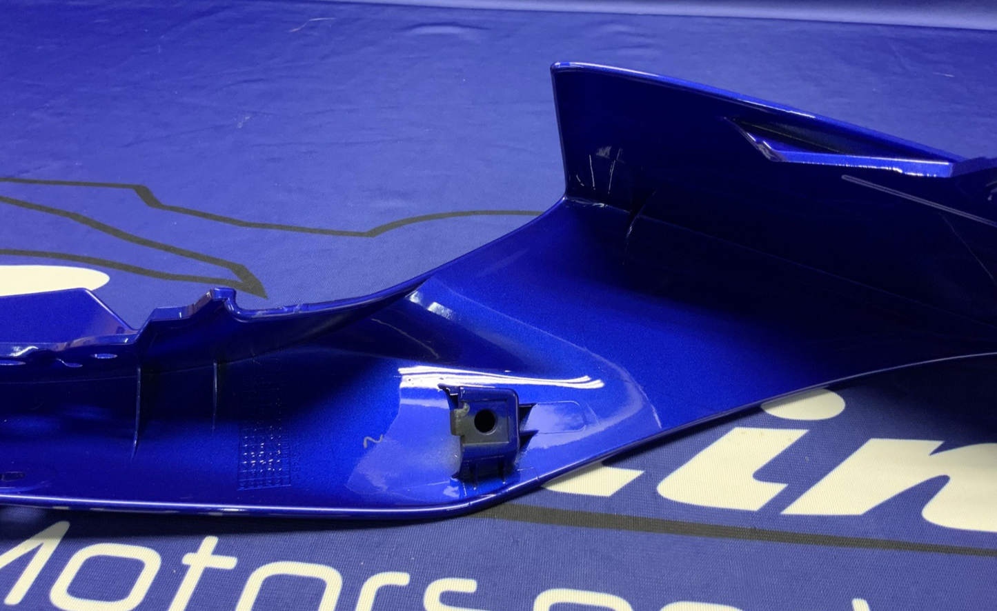 Yamaha Right Tail Fairing (Blue) YZF-R7 2022-2025 OEM BEB-21721-00-P0
