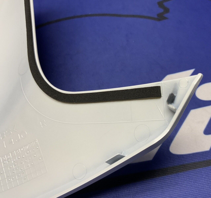 Suzuki Right White Fuel Tank Cover GSXR 600/750 2017-25 OEM 44270-14J80-YUH