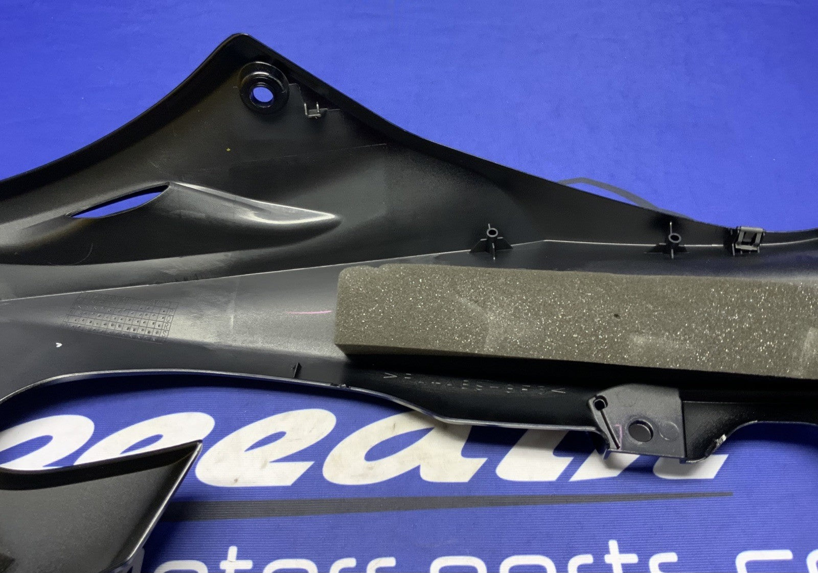 Yamaha Left Upper Fairing (Raven Black) YZF-R6 2017-2026 OEM BN6-2117V-00-P1-3