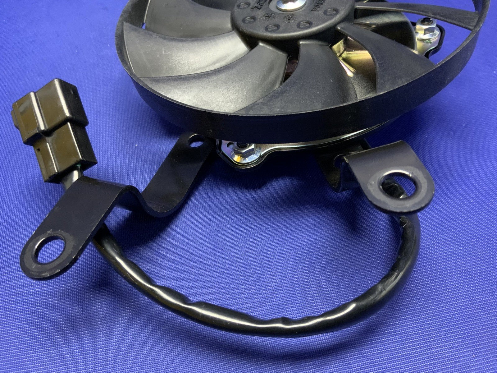 Yamaha Radiator Fan Assembly YZF-R6 2006-2020 OEM 2C0-12405-00-00