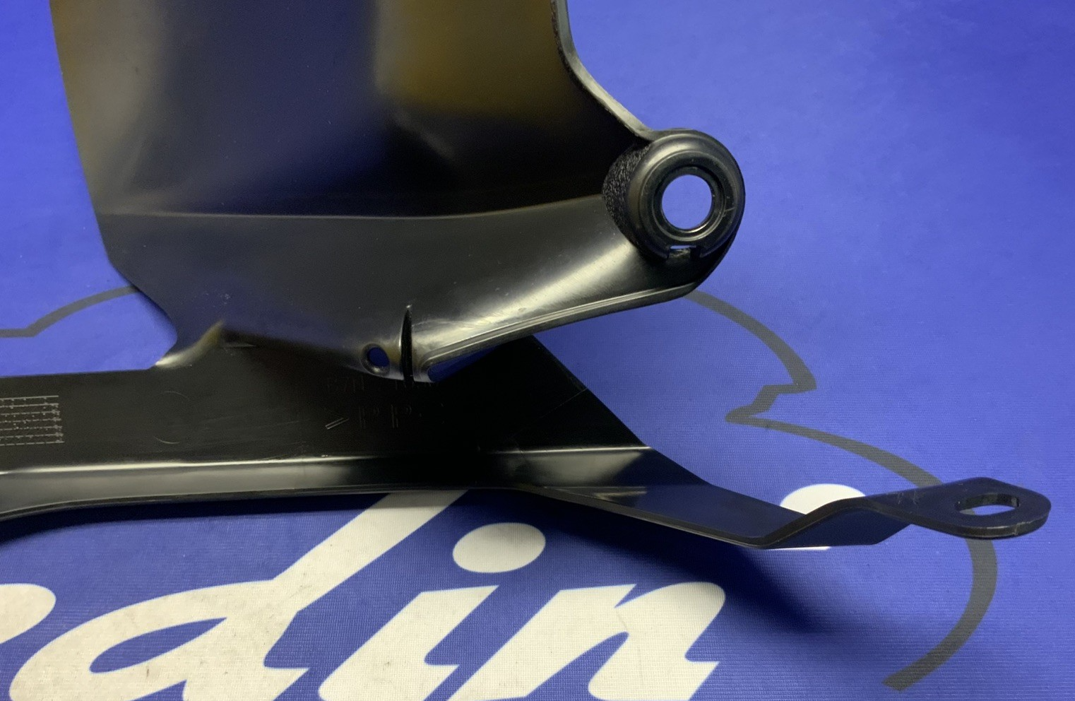Yamaha Mudguard YZF-R9 2025 OEM B7N-21650-01-00