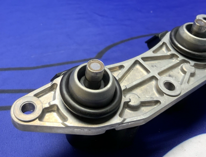 Kawasaki Complete Upper Fuel Rail ZX-6R 2009-2012 OEM 59071-0062-1