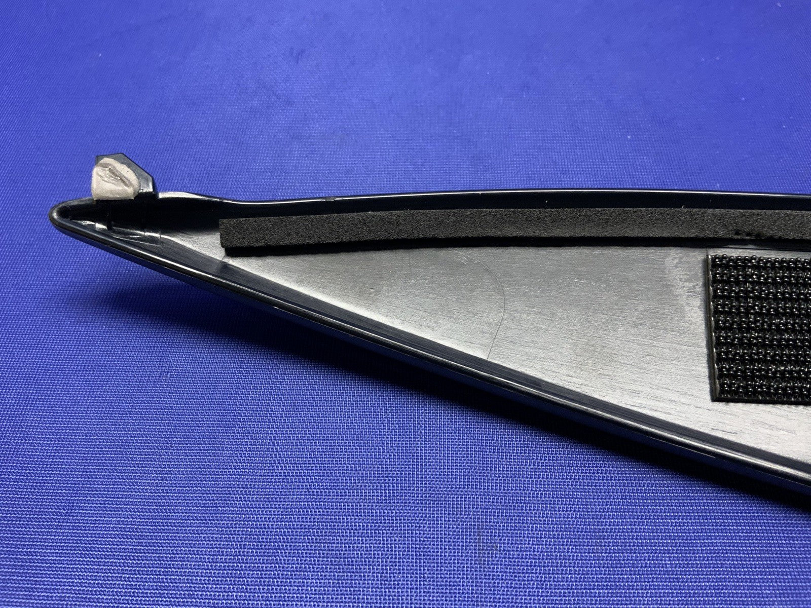 Suzuki Right Side Fuel Tank Cover GSX-R600 2011-2024 OEM 44170-14J00