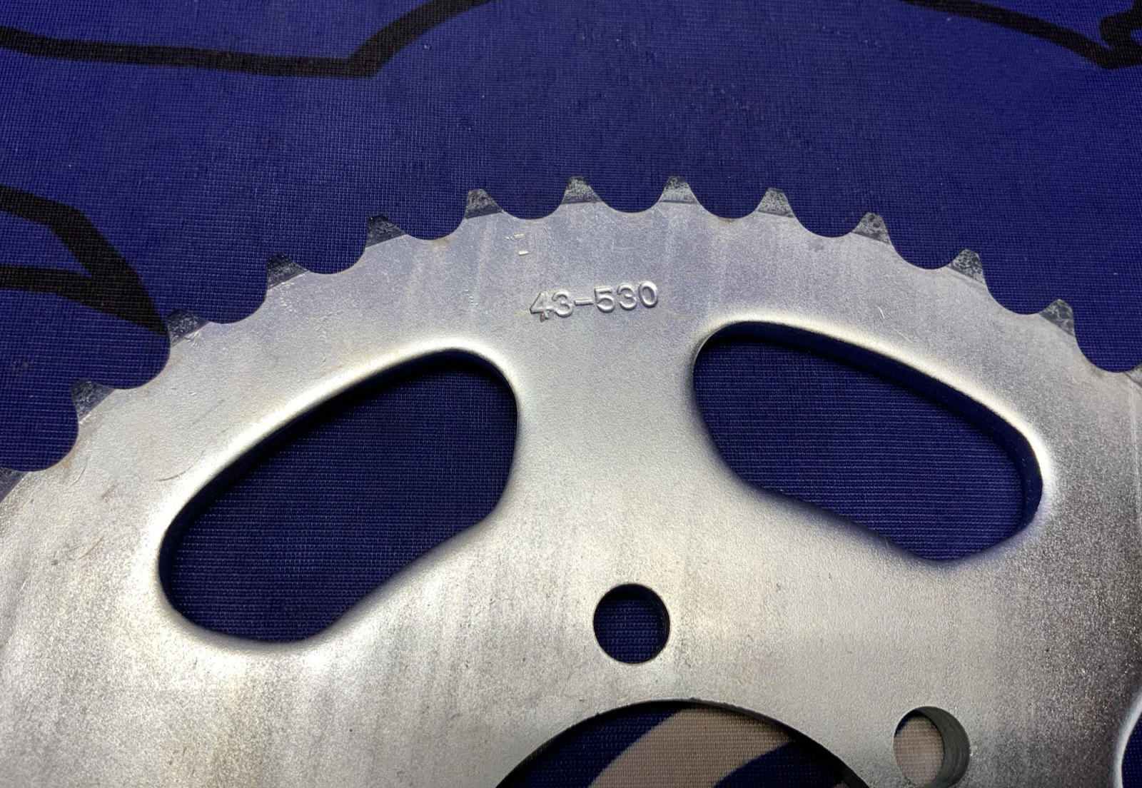 Sunstar Rear Wheel Drive Sprocket Suzuki GS 400/450/550 1977-1982  S-44210R