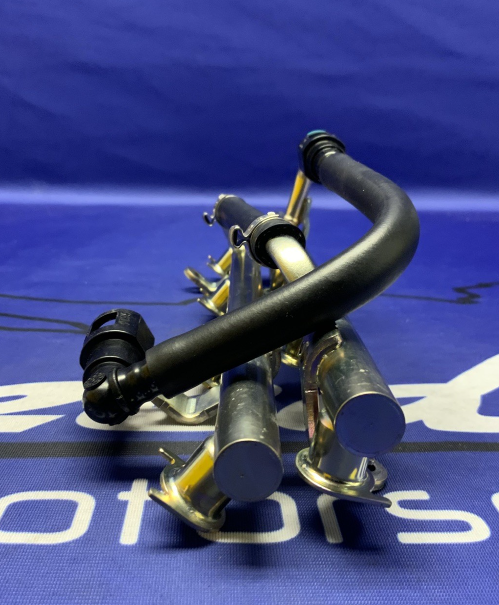 Suzuki Fuel Rail Assembly GSXR600/750 2006-2007 OEM 15730-01H00