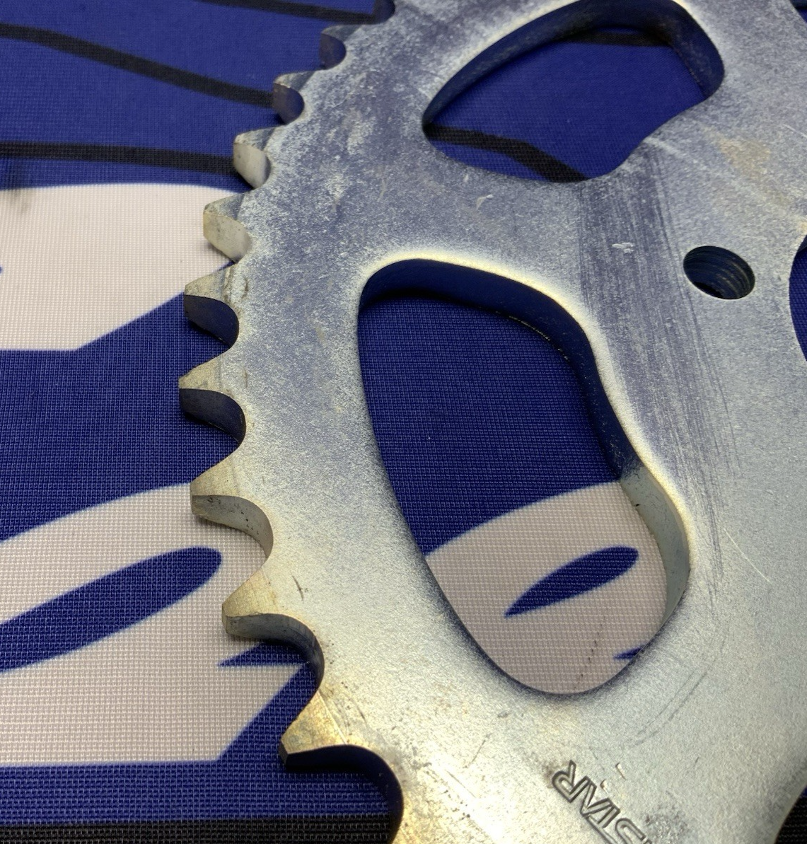 Sunstar Rear Wheel Drive Sprocket Suzuki GS 400/425/450 1977-1983 OEM S-44000R