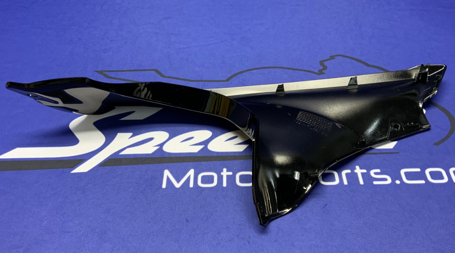 Yamaha Left Upper Fairing (Black) YZF-R7 2022-2025 OEM BEB-2837L-00-P4