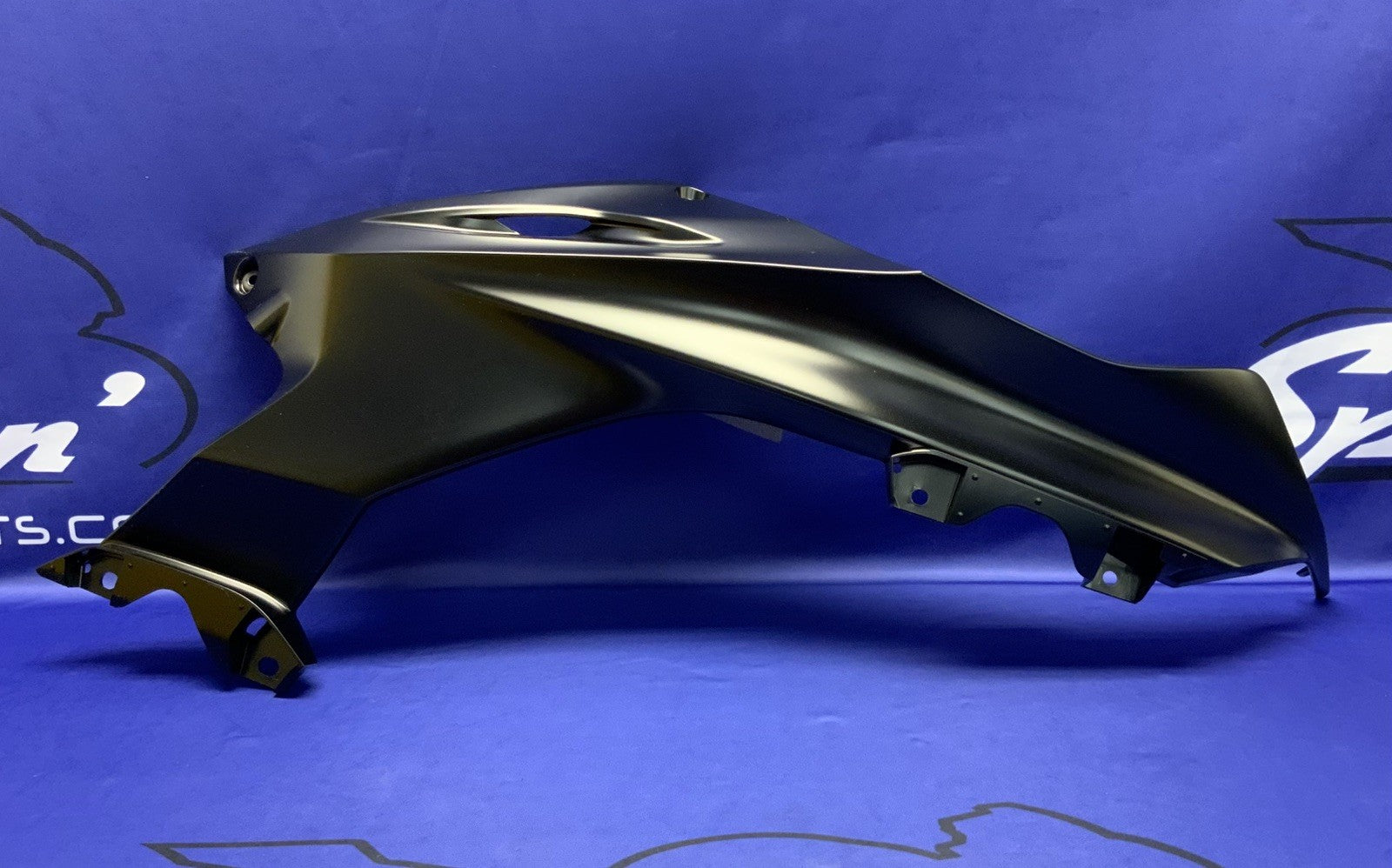 Yamaha Right Upper Fairing (Raven Black) YZF-R6 2017-2026 OEM BN6-2117W-00-P1