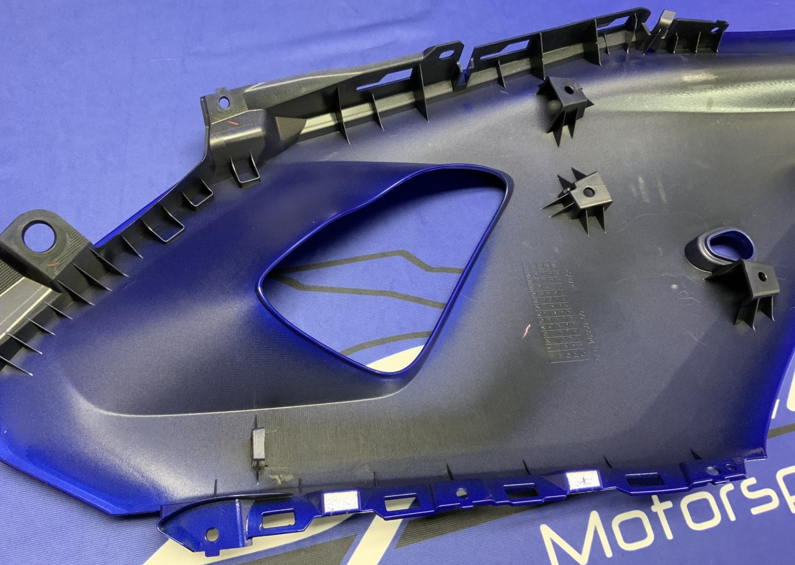 Yamaha Left Fairing (Blue) YZF-R7 2022-2025 OEM BEB-W283U-70-P4