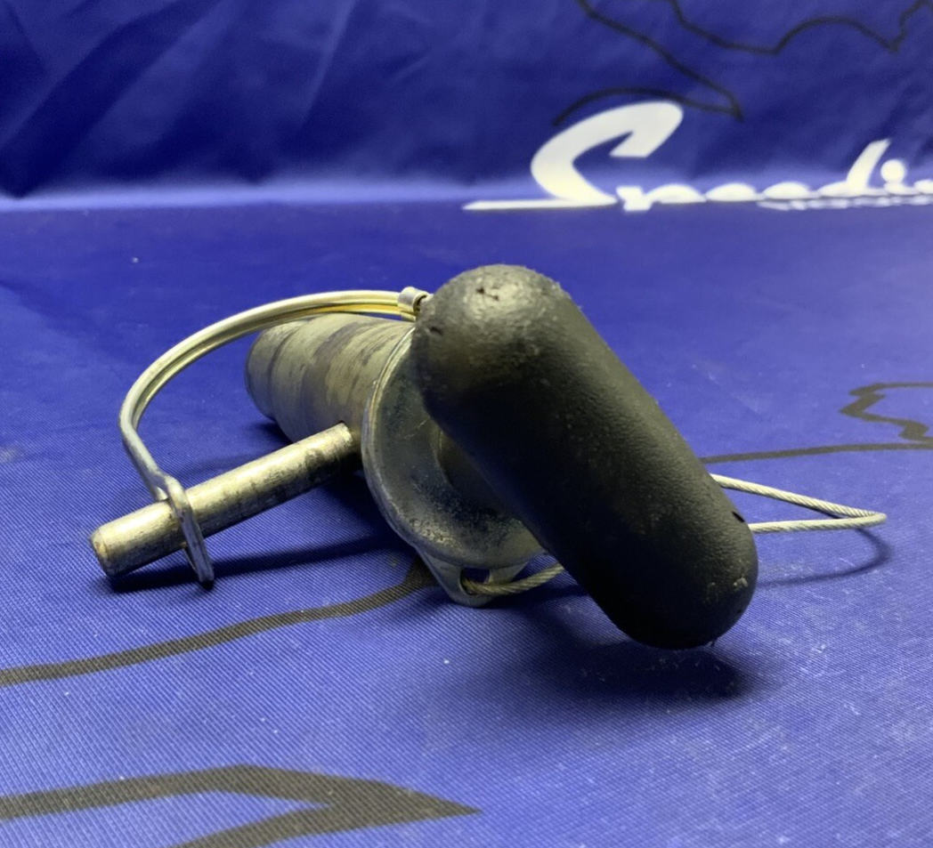 Pitbull Restraint Right Pin CNR M1000RR 2021-2023 F0075CN-000