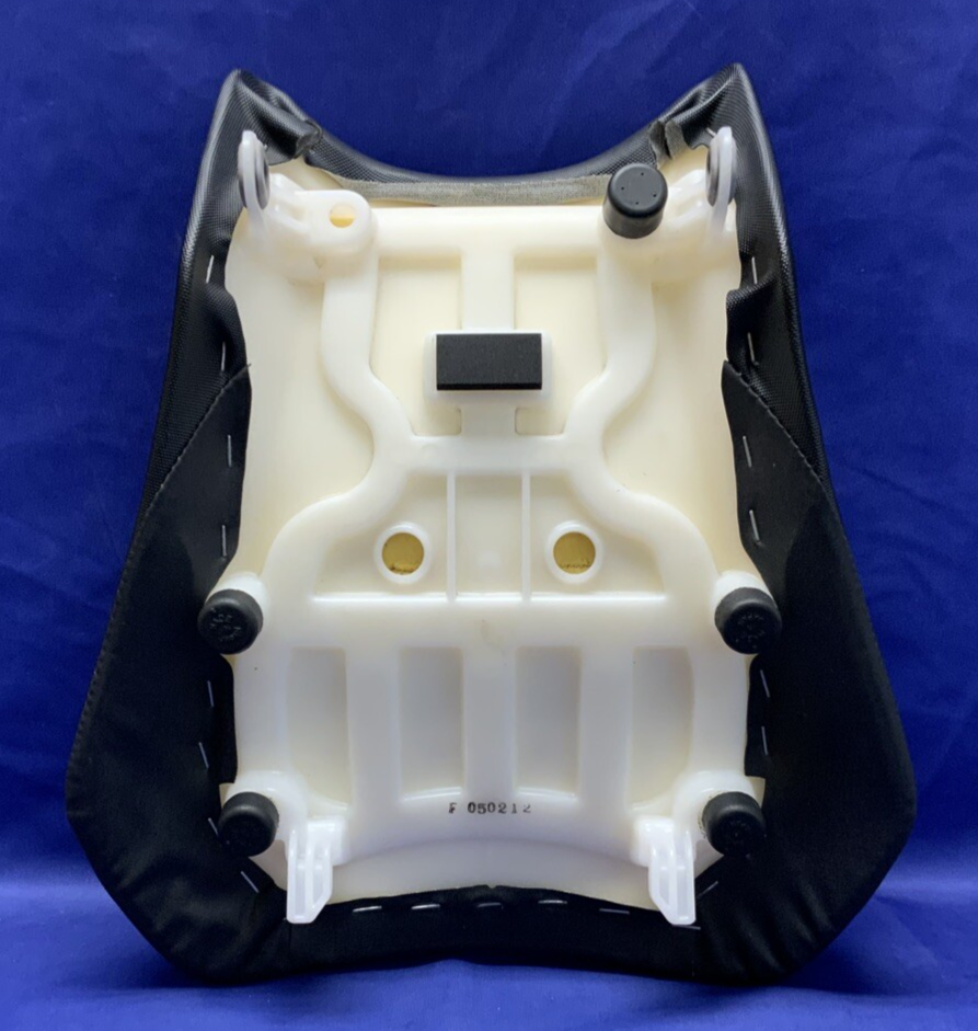 Suzuki Rider Seat GSXR 600/750 2011-2025 OEM 45100-14J11-DW2