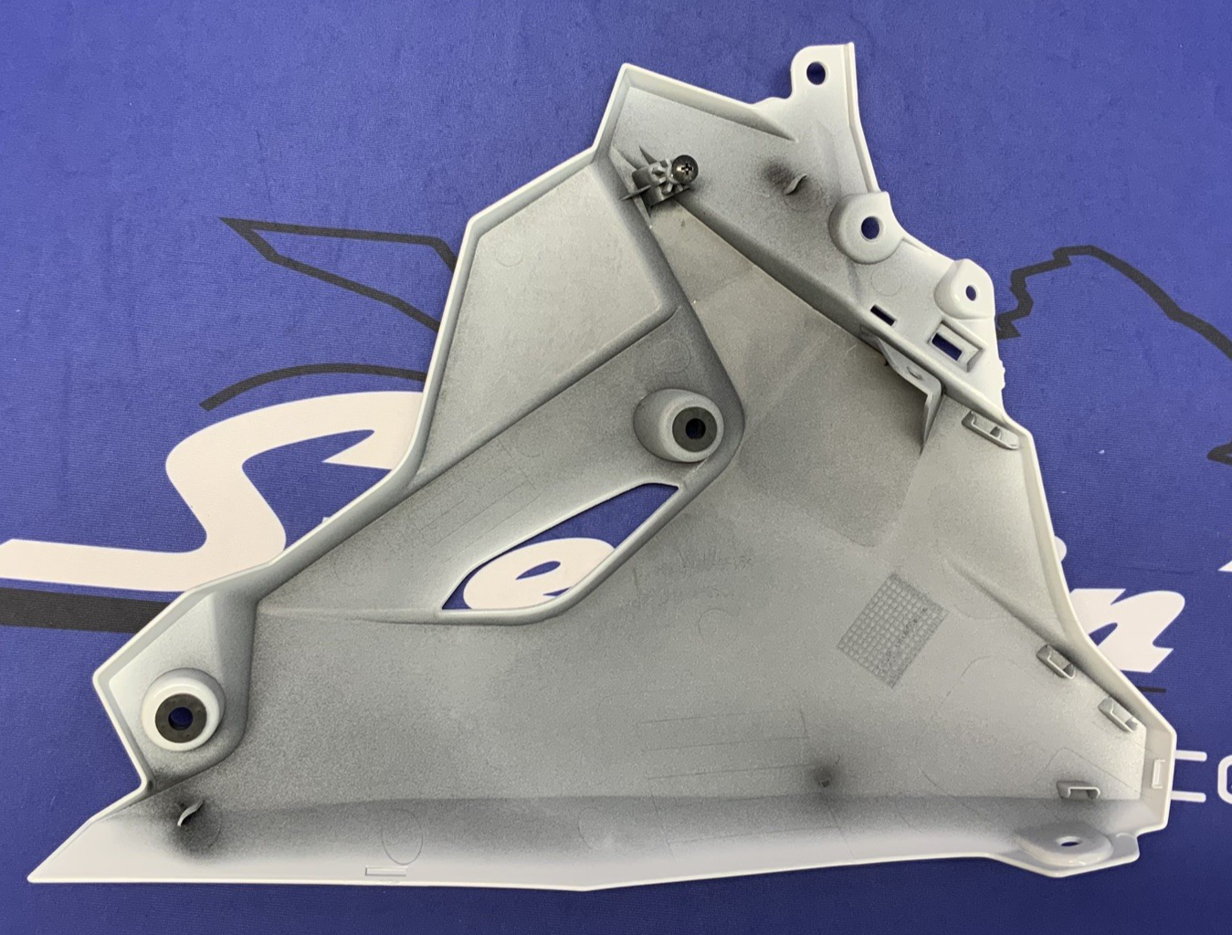 Suzuki Left Lower Fairing (Pearl Tech White) GSX-8R 2026 OEM 94480-25L20-QU2
