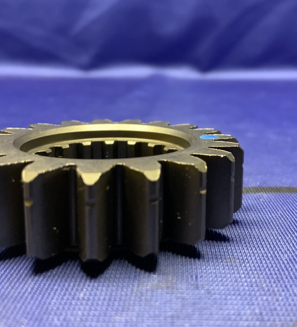 Suzuki 2ND Drive Gear GSXR 600 2011-2025 OEM 24221-14J00