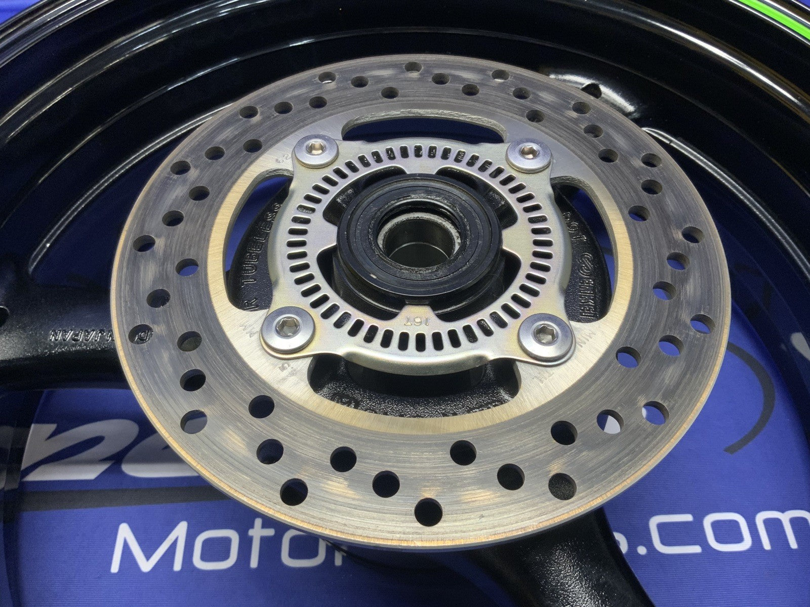 Kawasaki Rear Wheel Assembly ZX-10R 2022-2023 OEM 41073-0758-19T-1