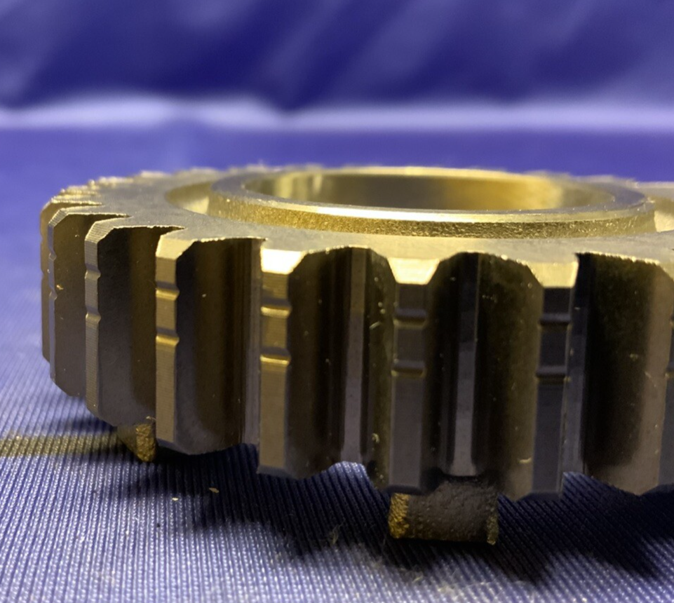 Suzuki 6TH Drive Gear GSXR 600 2011-2025 OEM 24261-14J00