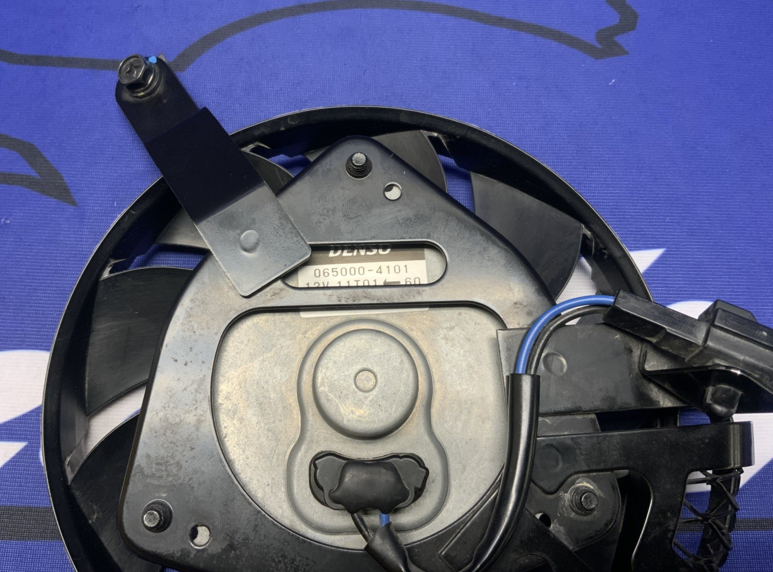 Suzuki Right Radiator Fan Assembly GSXR 1000/R 2017-2025 OEM 17810-17K00