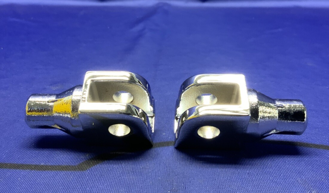 Kuryakyn ISO Peg Adapters (Chrome) GSXR 600/750 2011-2025 OEM 7939