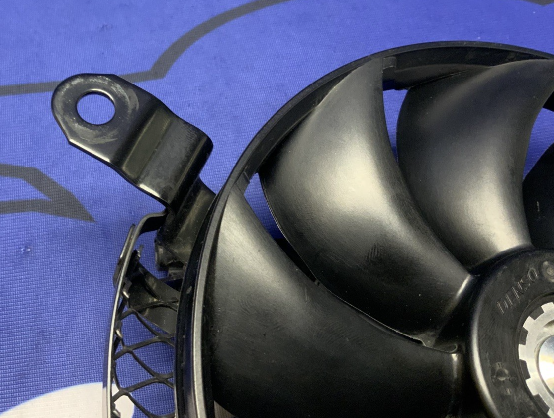 Suzuki Right Radiator Fan Assembly GSXR 1000/R 2017-2025 OEM 17810-17K00