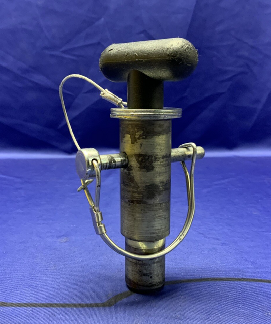 Pitbull Restraint Right Pin CNR M1000RR 2021-2023 F0075CN-000