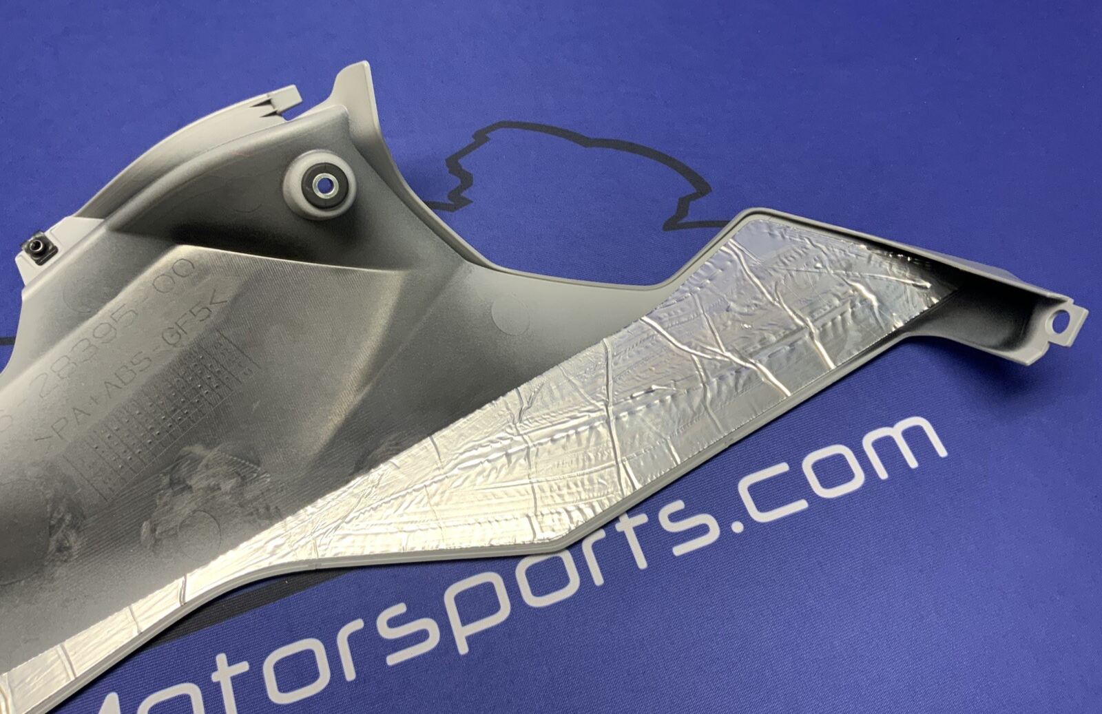 Yamaha Right Lower Fairing (Gray) YZF-R6 2017-2024 OEM BN6-28395-00-P4