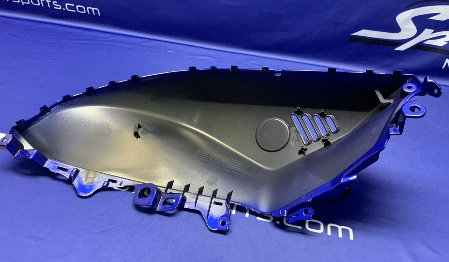 Yamaha Left Tank Fairing (Blue) YZF-R7 2022-2025 OEM BEB-24129-00-P0