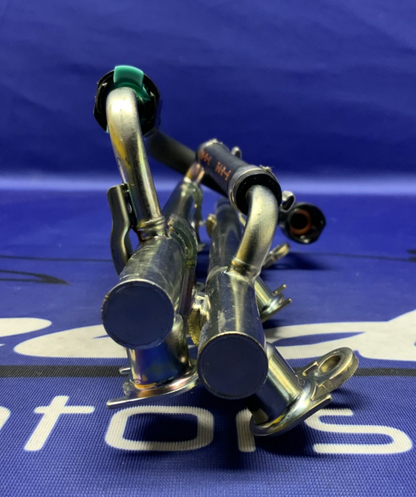 Suzuki Fuel Rail Assembly GSXR600/750 2006-2007 OEM 15730-01H00