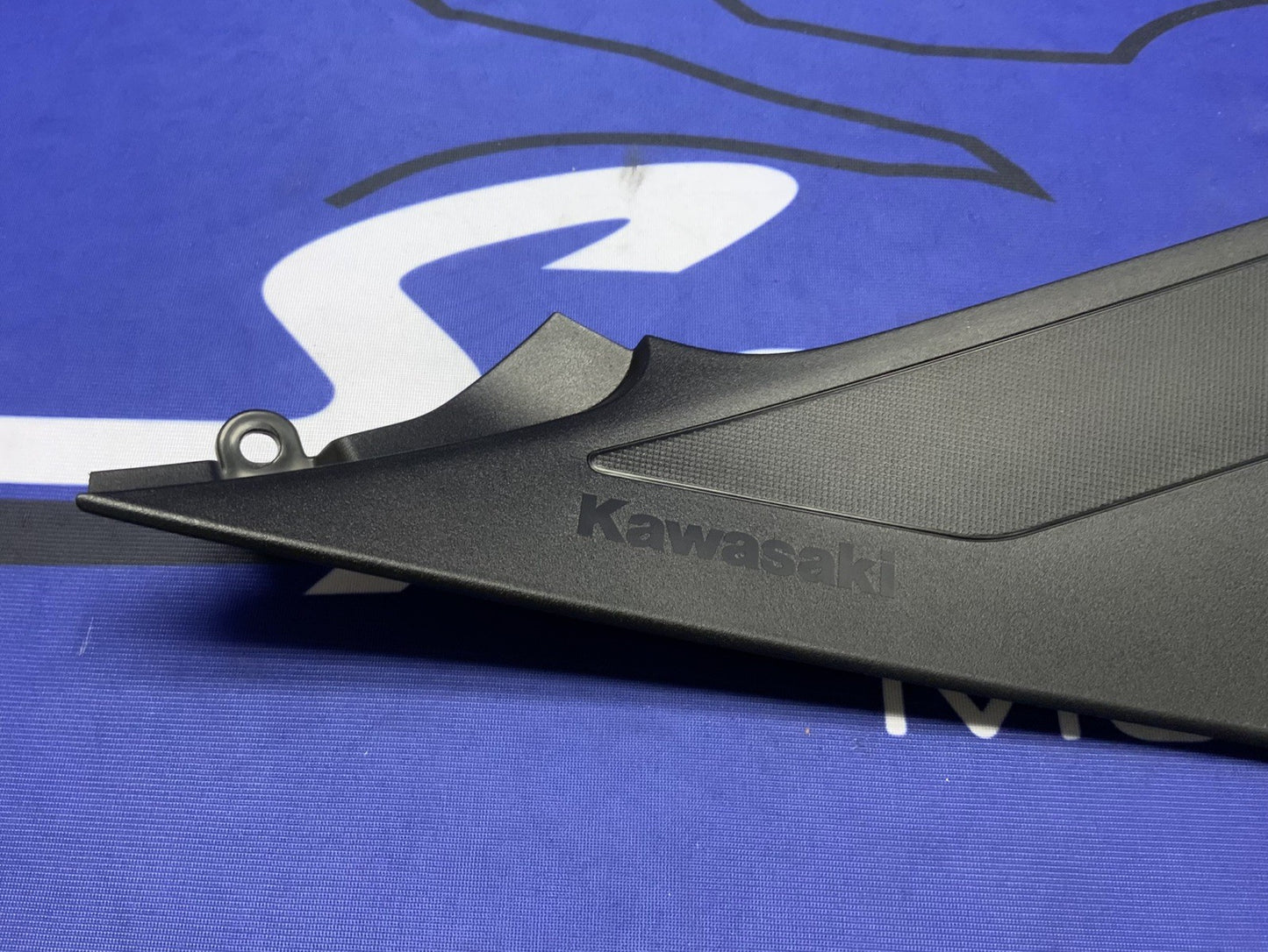 Kawasaki Right Seat Trim/Cover Ninja 400 2018-2024 OEM 53065-0043