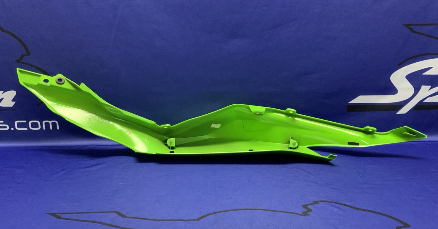 Kawasaki Right Tail Cover (Green) ZX-4R/RR 2023-2026 OEM 36041-0055-777