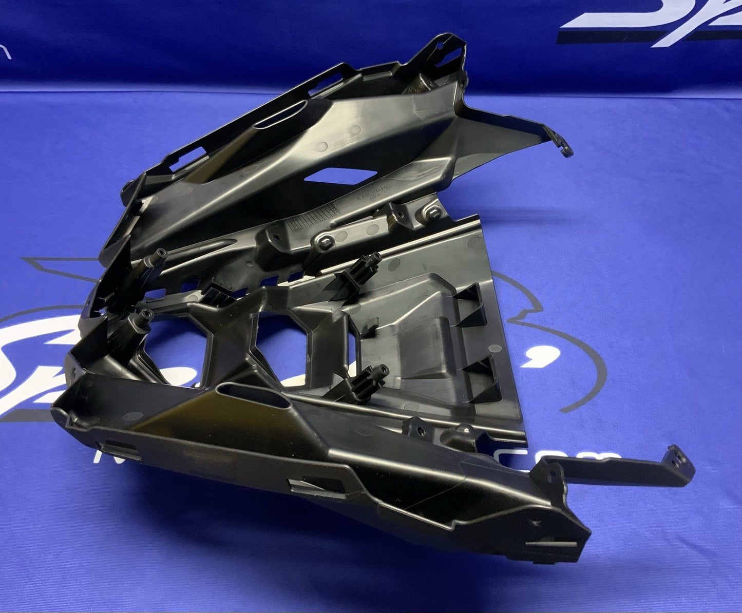Suzuki Front Cowling Body GSX-8R 2024-2026 OEM 94412-25L00