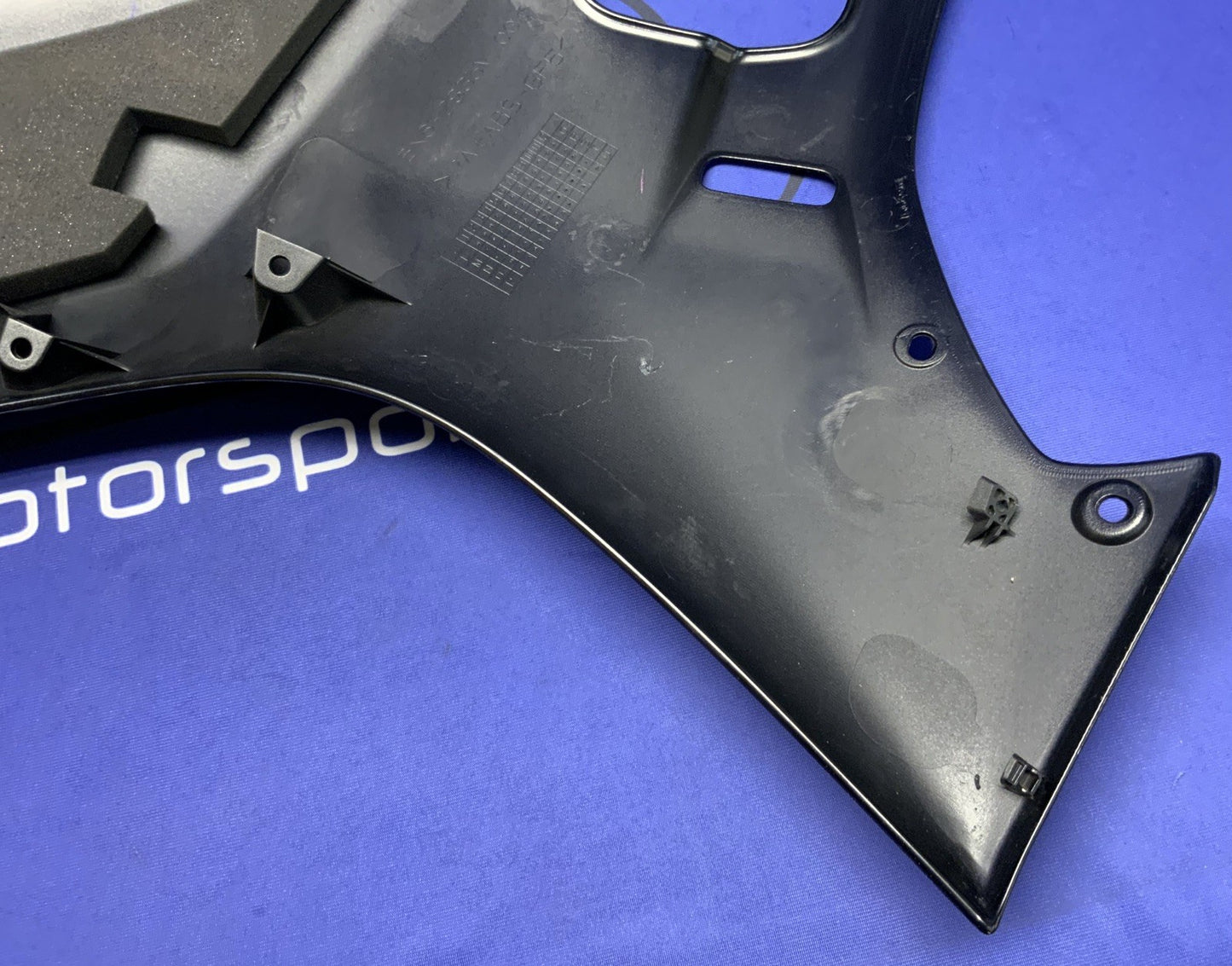 Yamaha Right Fairing (Raven Black) YZF-R6 2017-2026 OEM BN6-2835V-00-P1-1