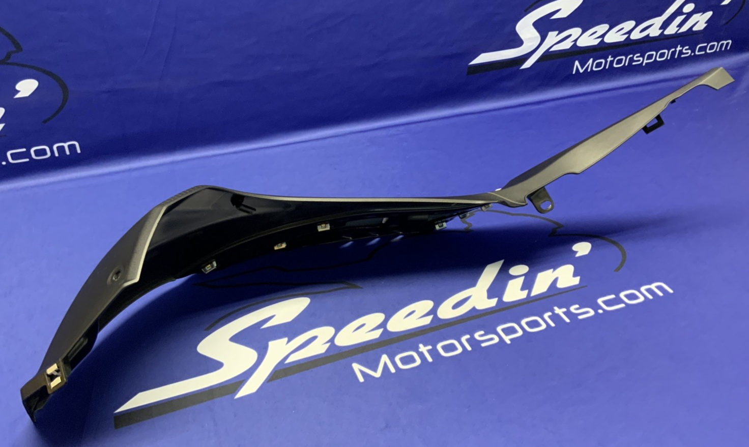BMW Right Tank Fairing (Black & White) S1000RR 2020-2023 OEM 46638569772