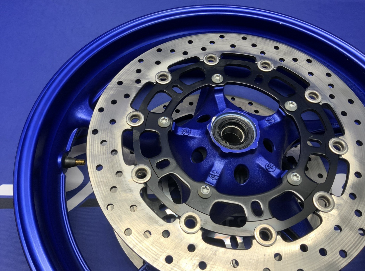 Yamaha Front Wheel Assembly (Blue) YZF-R6 2008-2016 OEM 5SL-25168-00-P3