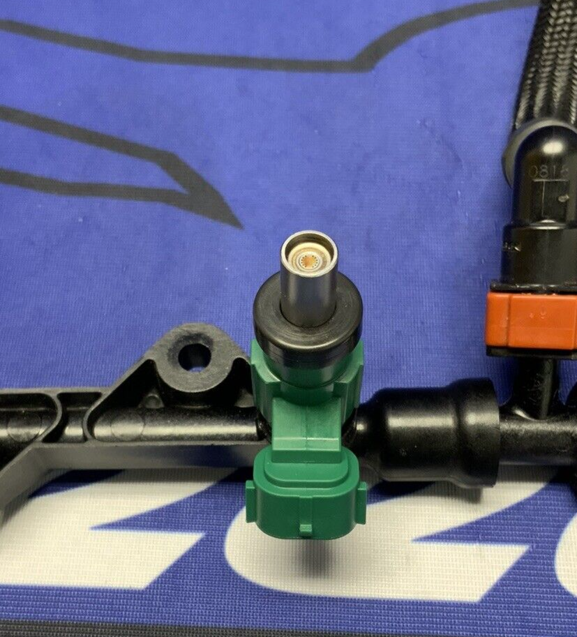 Kawasaki Secondary Fuel Rail System W/ Injectors ZX10R/RR 2017-24 OEM 49033-0564