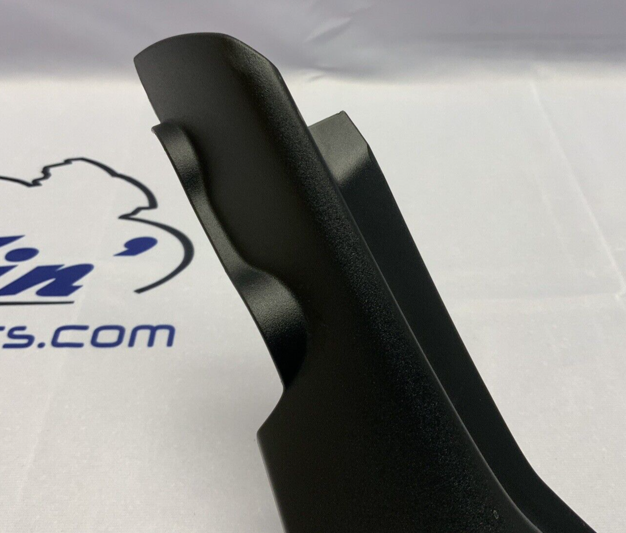 Yamaha Right Seat Filler Trim Yamaha YZF-R7 2022-2025 OEM BEB-2171M-00-00