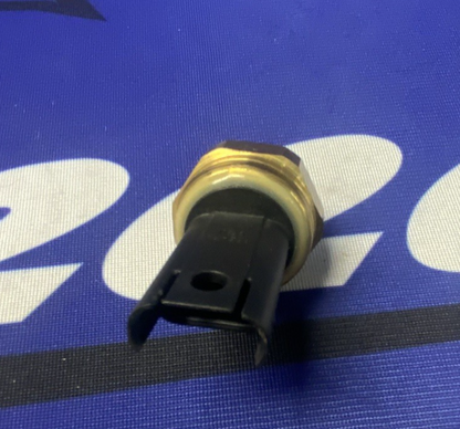 BMW Fuel Pressure Sensor E82 2008-2013 OEM 13539899007