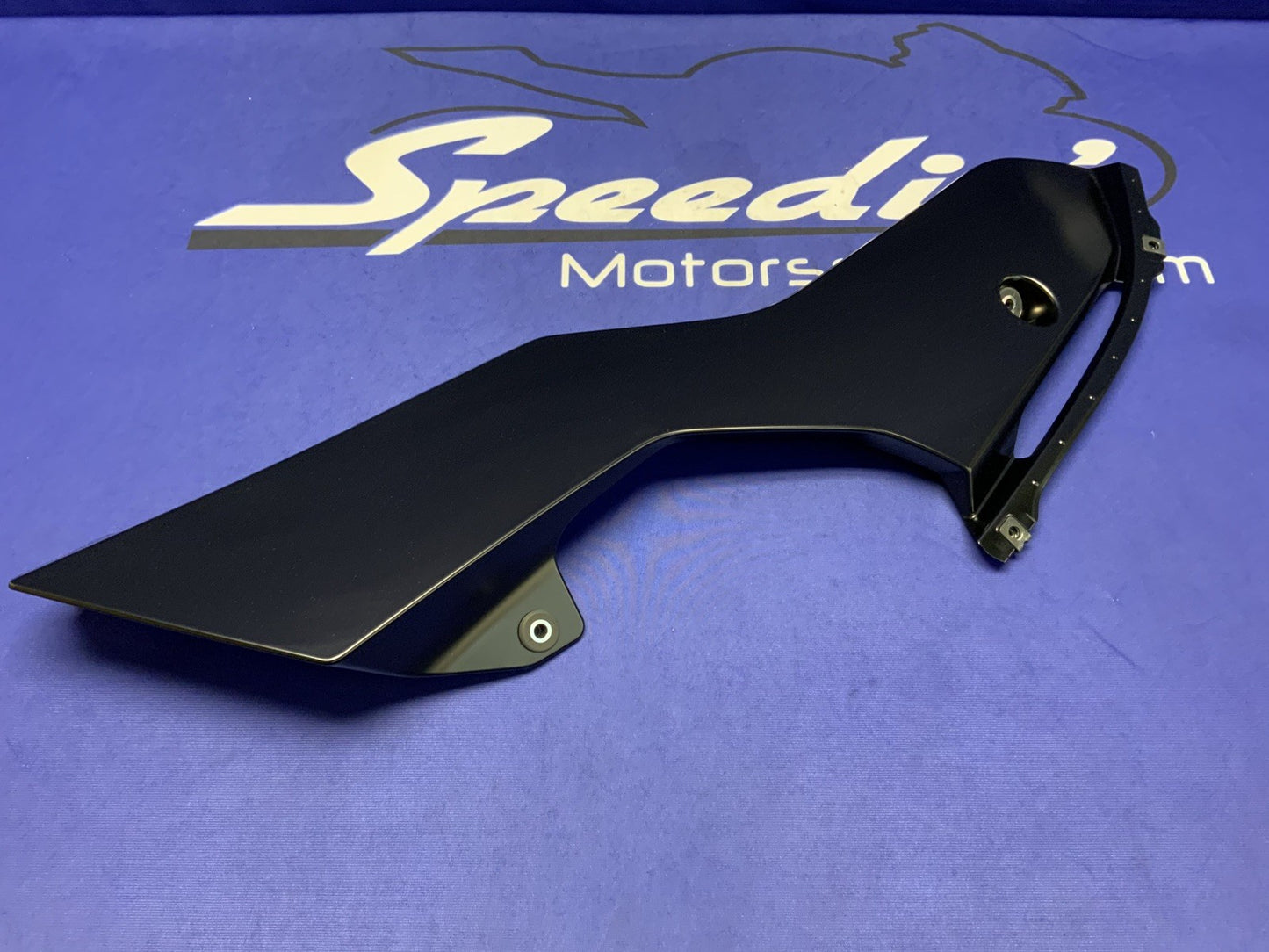 Yamaha Left Lower Fairing (Raven Black) YZF-R6 2017-2026 OEM BN6-28385-00-P1-3