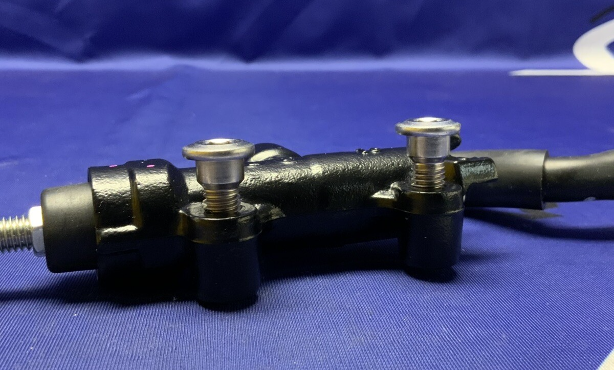 Kawasaki Rear Brake Master Cylinder ZX-4R/RR 2023-2025 OEM 43015-0784