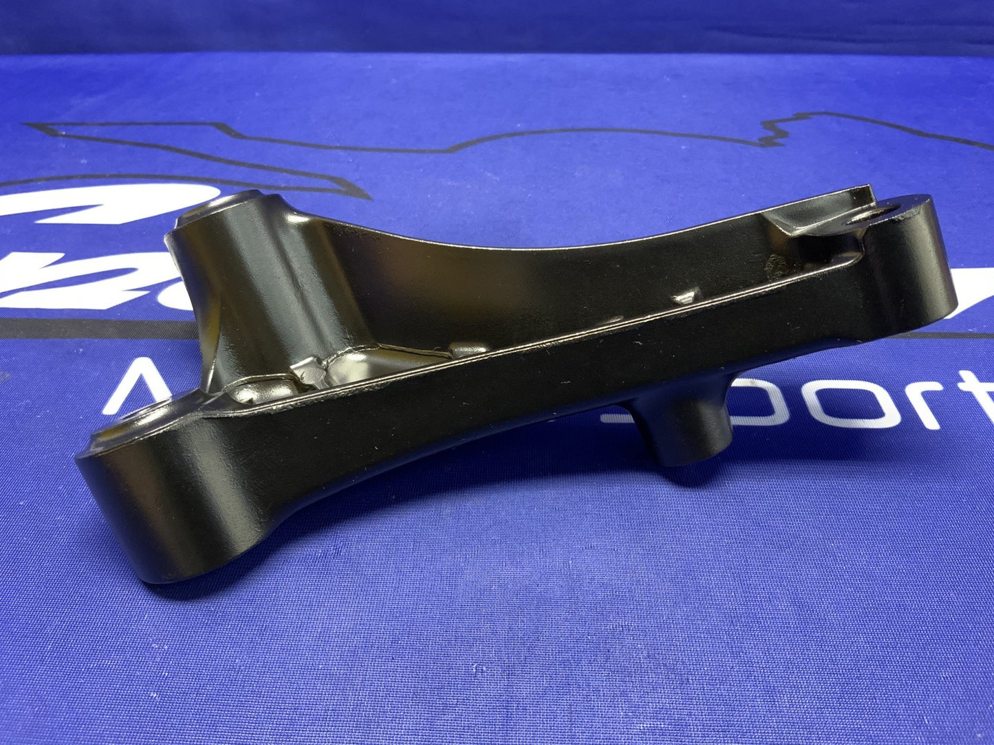 Kawasaki Engine Bracket Left Front Concours 14 ABS 2012-2022 OEM 32190-0424