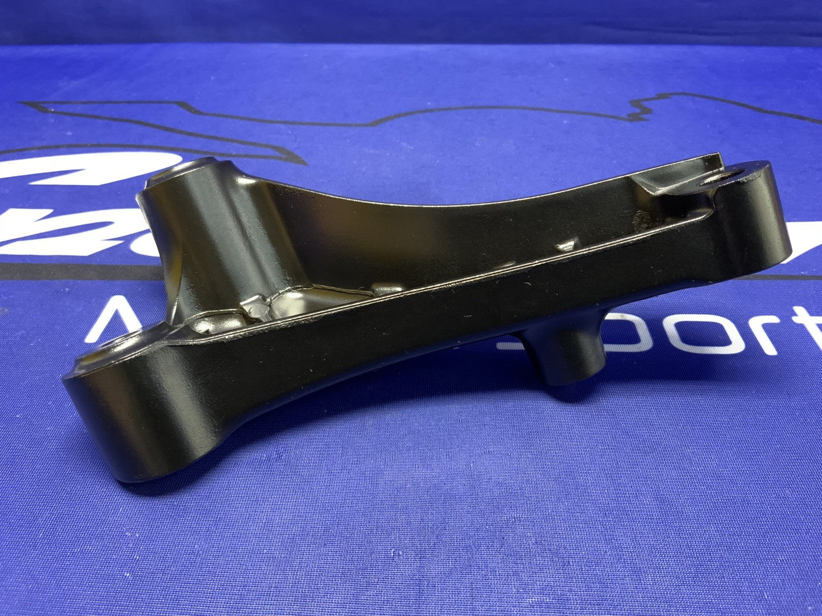 Kawasaki Engine Bracket Left Front Concours 14 ABS 2012-2022 OEM 32190-0424