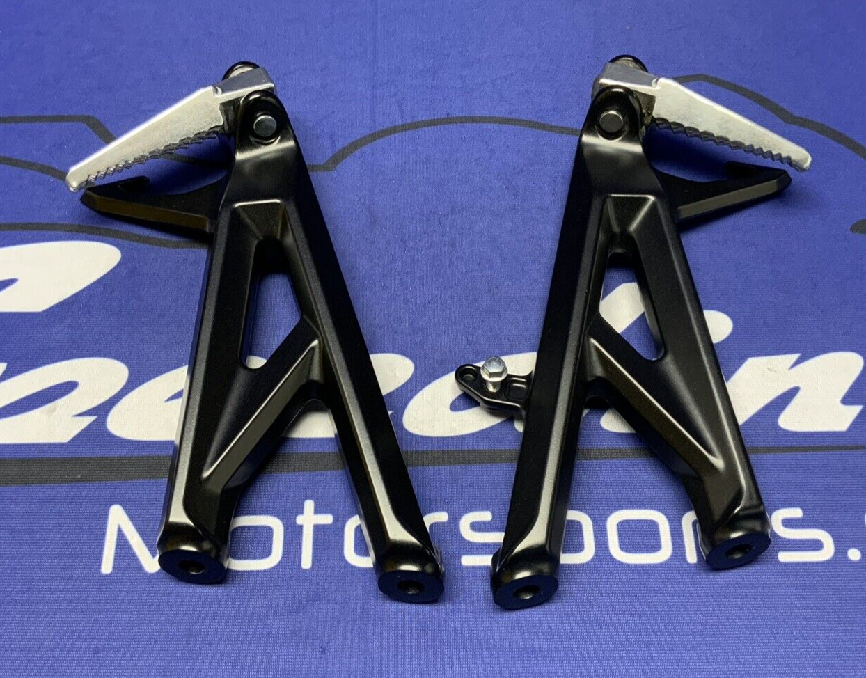 Suzuki Passenger Foot Rest Set GSX-8R/S 2023-2025 OEM 43821-25L00, 43811-25L00