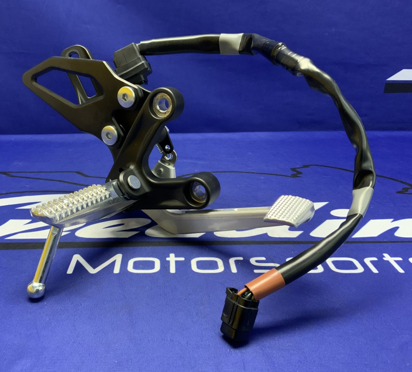 Yamaha Right Rear Set Bracket YZF-R9 2025 OEM BEA-27443-00-00