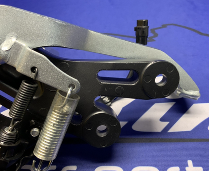 Yamaha Right Rear Set YZF-R7 2022-2025 OEM BEB-27443-00-00