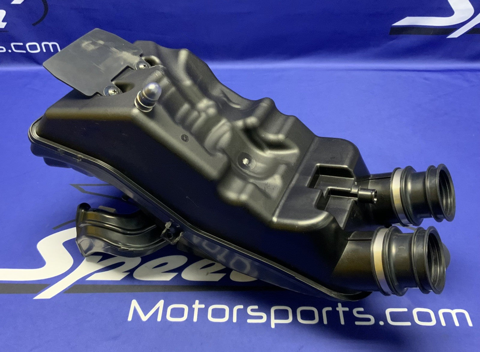 Suzuki Air Box Assembly GSX-8R/S 2023-2026 OEM 13700-25L00-1