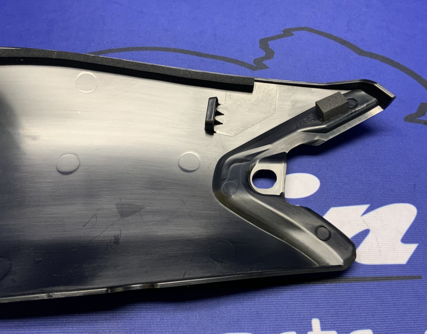 Yamaha Left Tank Cover (Black) YZF-R9 2025 OEM BKN-2171L-00-00