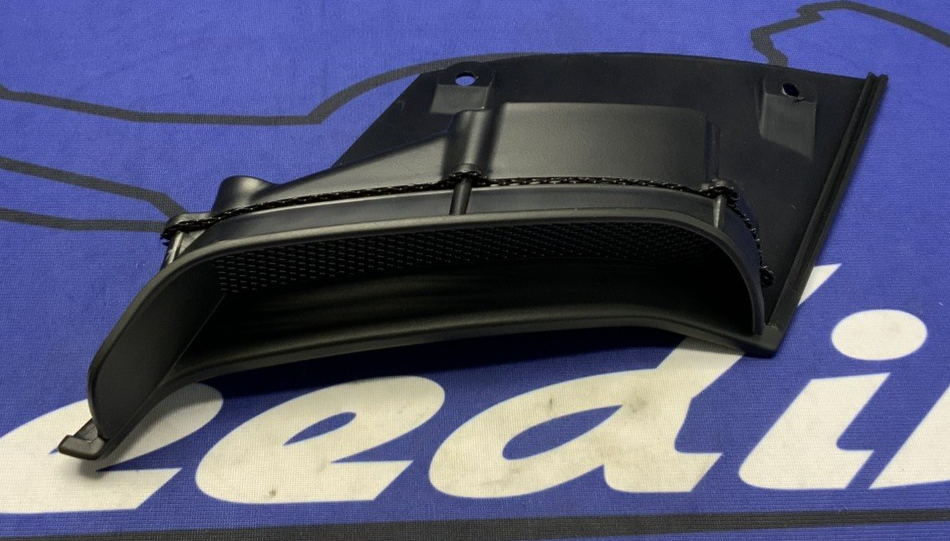 Ducati Right Air Duct Diavel 2011-2014 OEM 48420912A